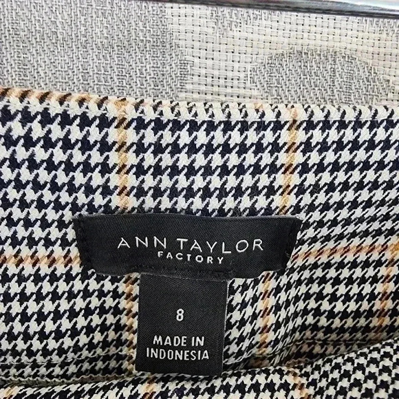 Ann Taylor Checkered Women's Crop Pants 8 - Picture 8 of 9